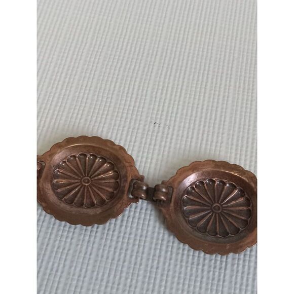 Copper Concho Oval Link Panels Lightweight Southwestern Style Vintage Bracelet - Picture 6 of 10